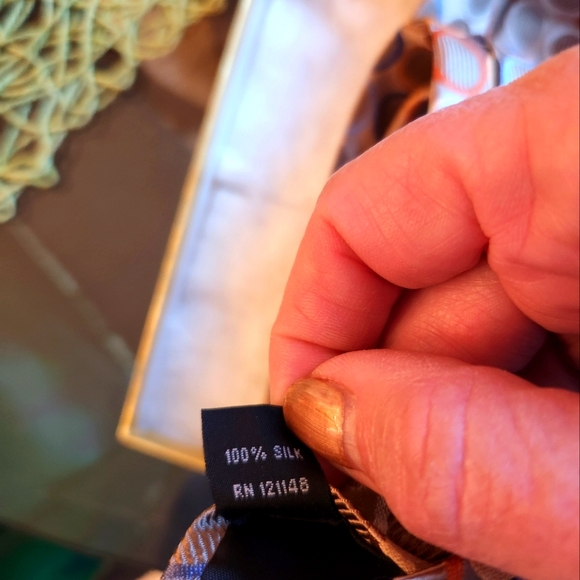 Michael Kors Tie NWOT - Picture 3 of 4